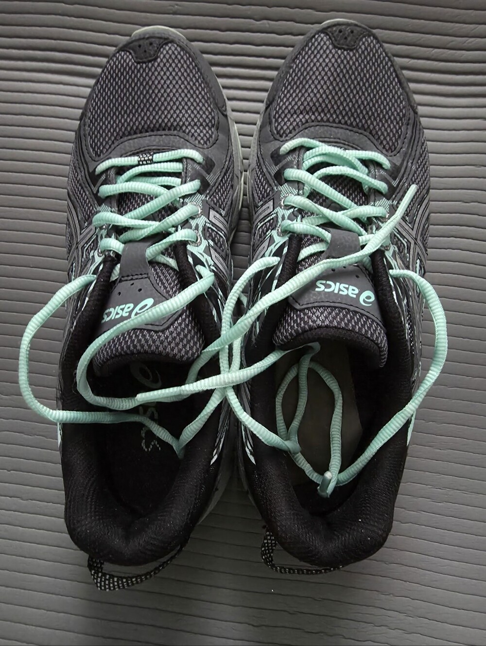 Asics Women's Size 10.5 US GUC Gel Venture 6 Black & Teal Running Sneakers Shoes